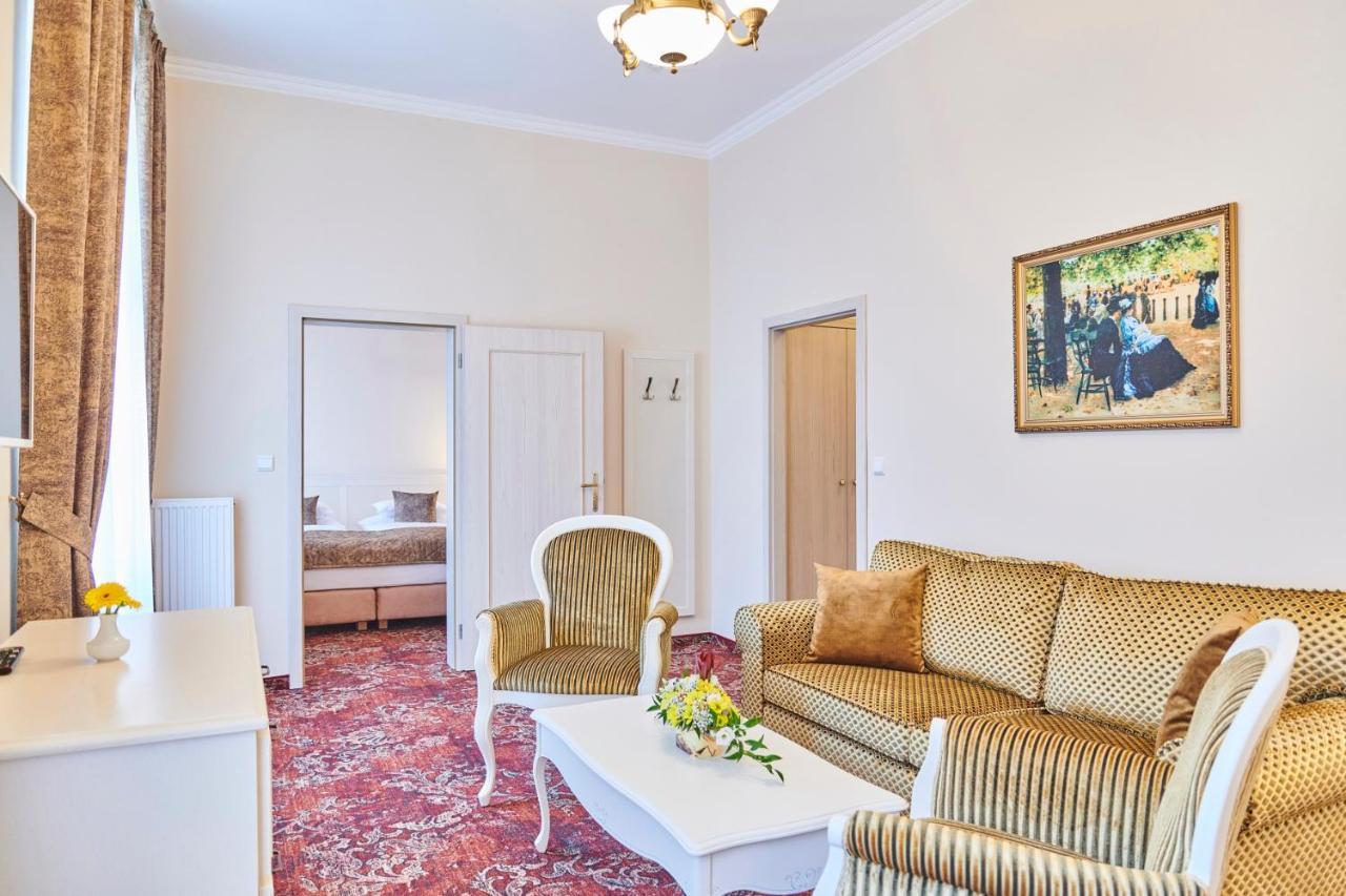 Spa Hotel Centrum Frantiskovy Lazne Bagian luar foto