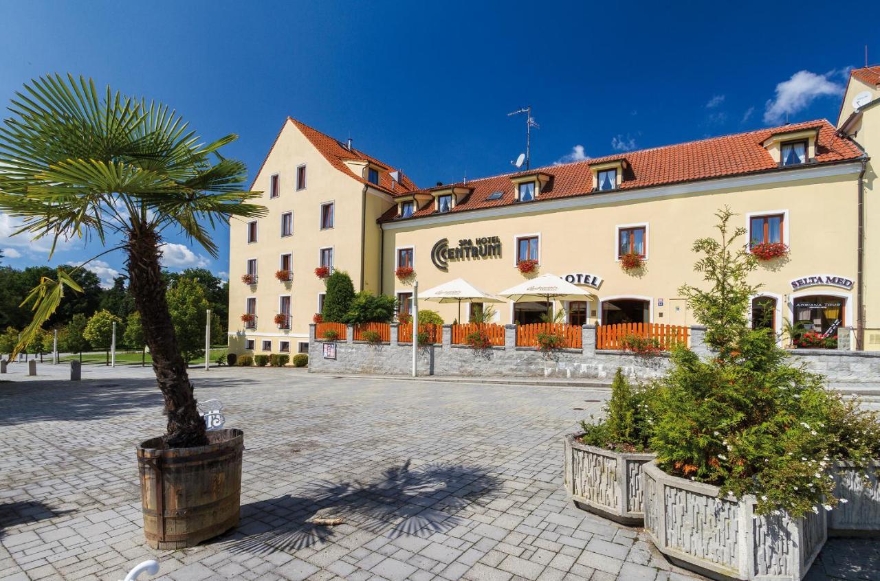 Spa Hotel Centrum Frantiskovy Lazne Bagian luar foto