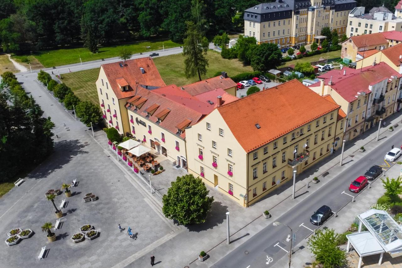 Spa Hotel Centrum Frantiskovy Lazne Bagian luar foto